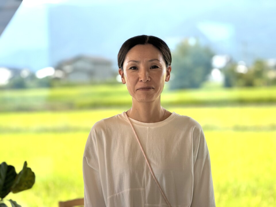 小野澤　芳江